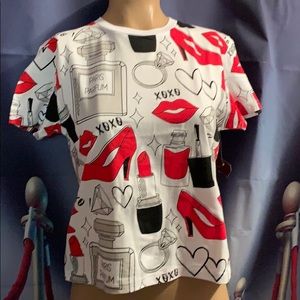 NWT Juniors Med and Large Girlie T-shirt’s
